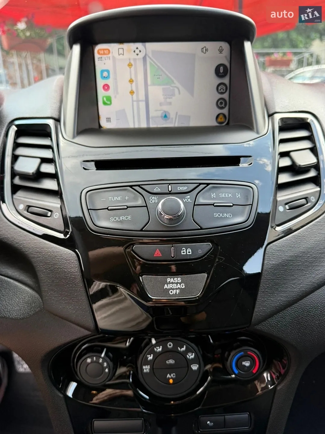 2019 Ford Fiesta - мініатюра 9