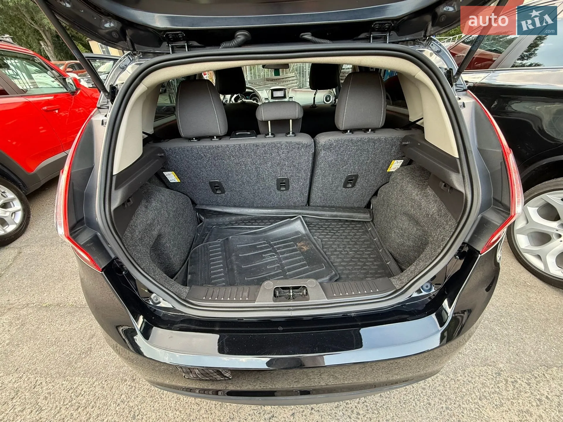 2019 Ford Fiesta - мініатюра 13