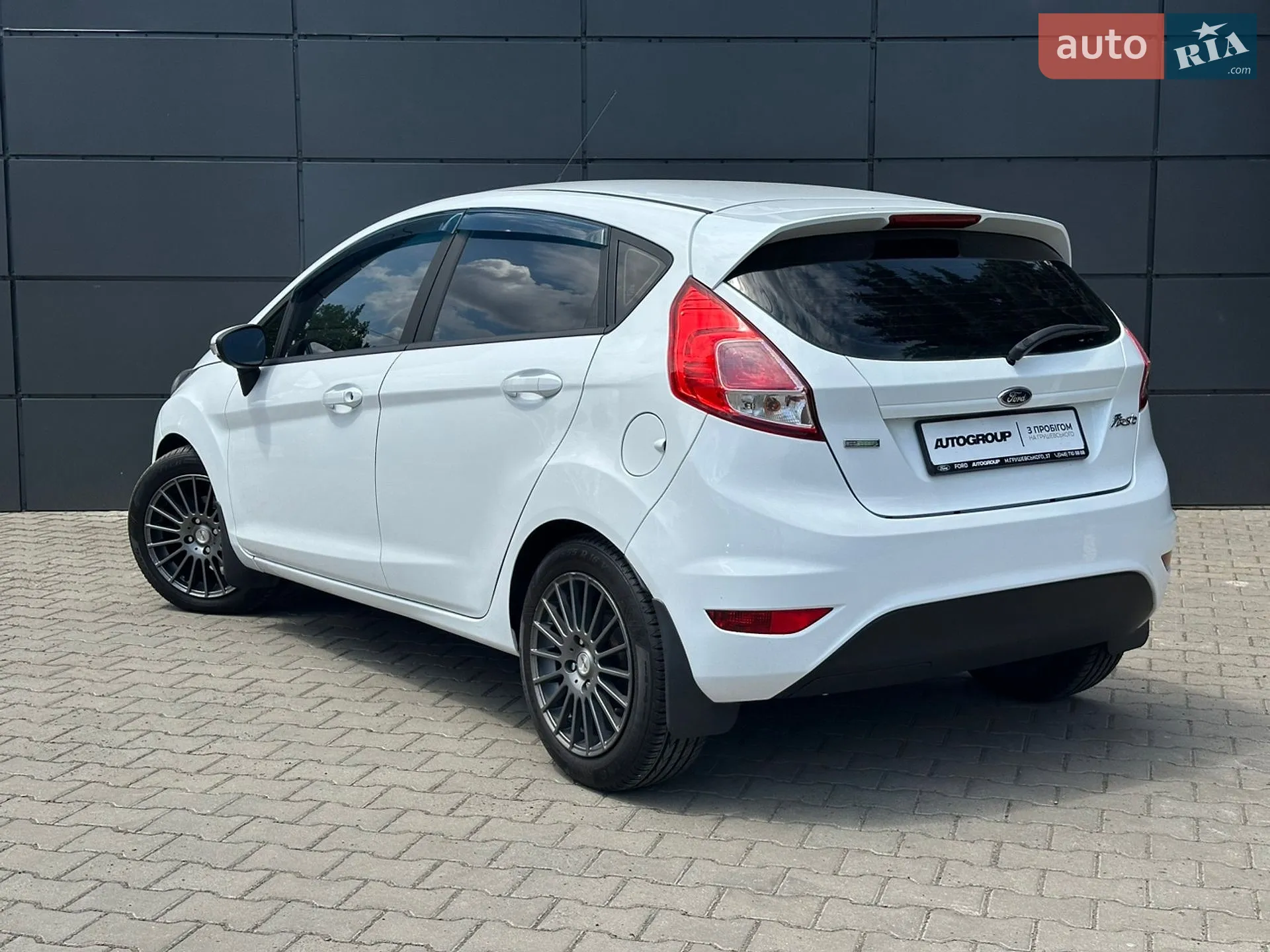 2015 Ford Fiesta - мініатюра 11