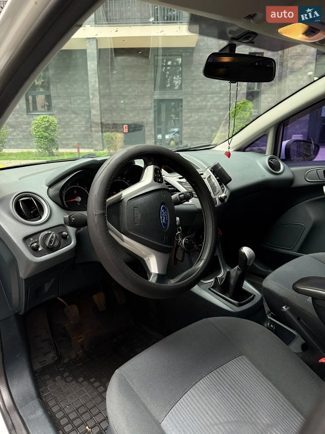 2011 Ford Fiesta - мініатюра 7