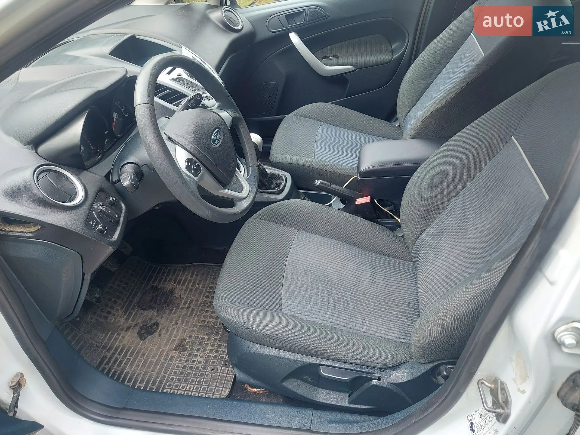 2012 Ford Fiesta - мініатюра 10