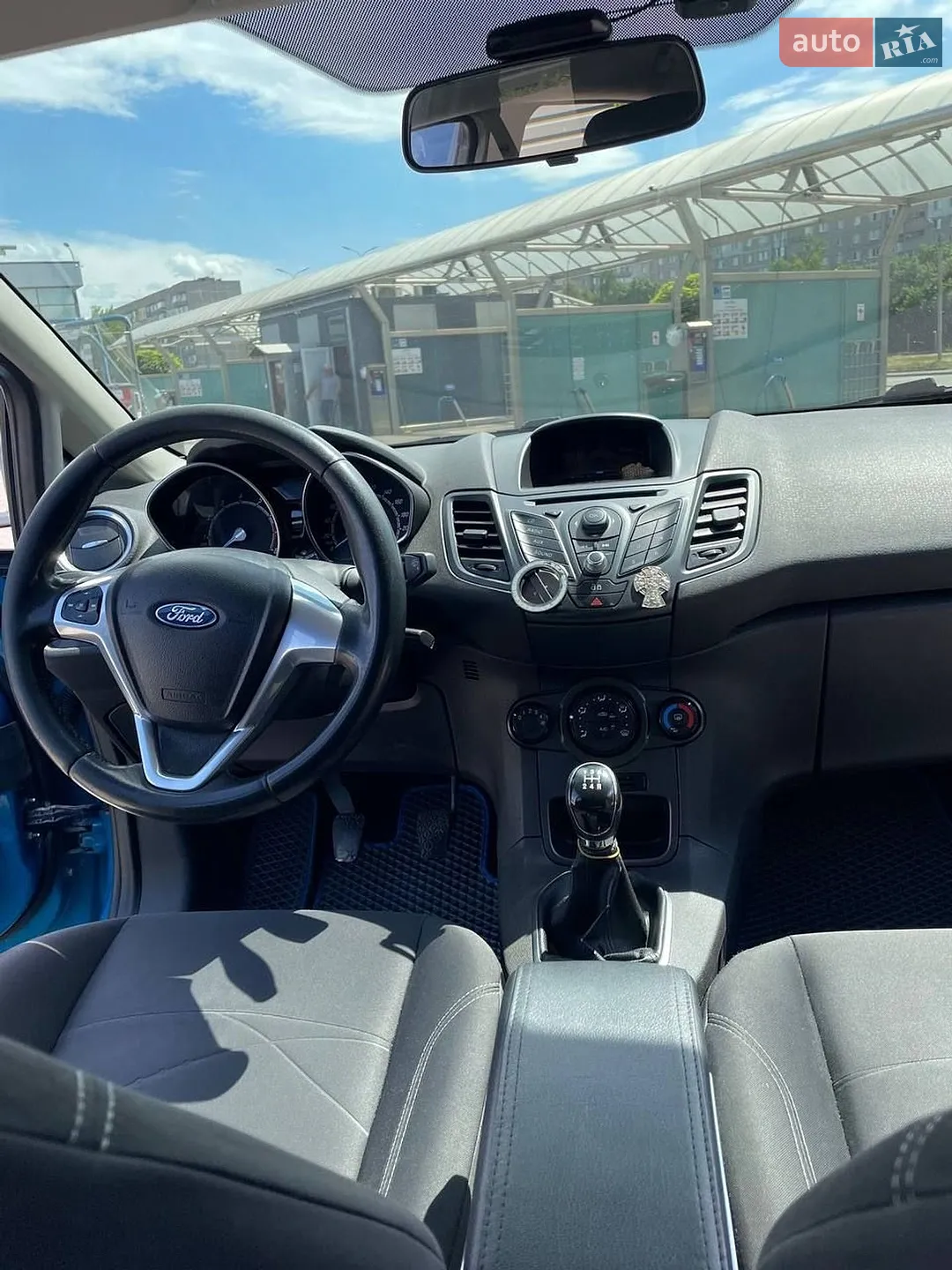2013 Ford Fiesta - мініатюра 12