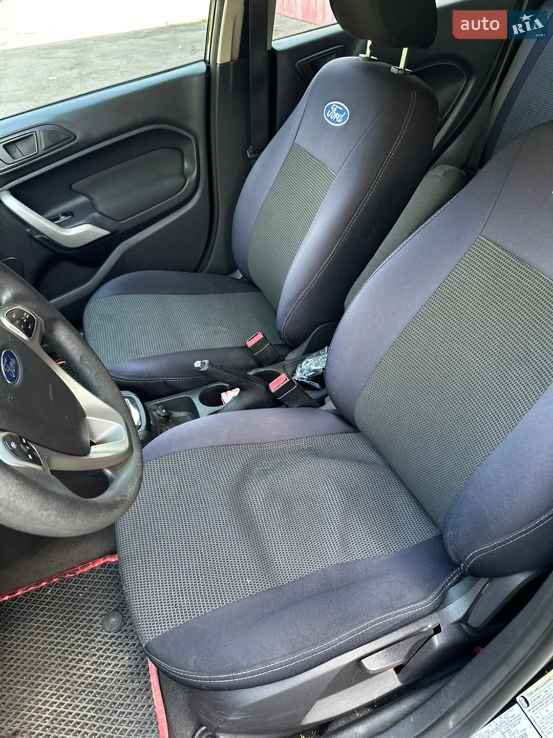 2011 Ford Fiesta - мініатюра 9