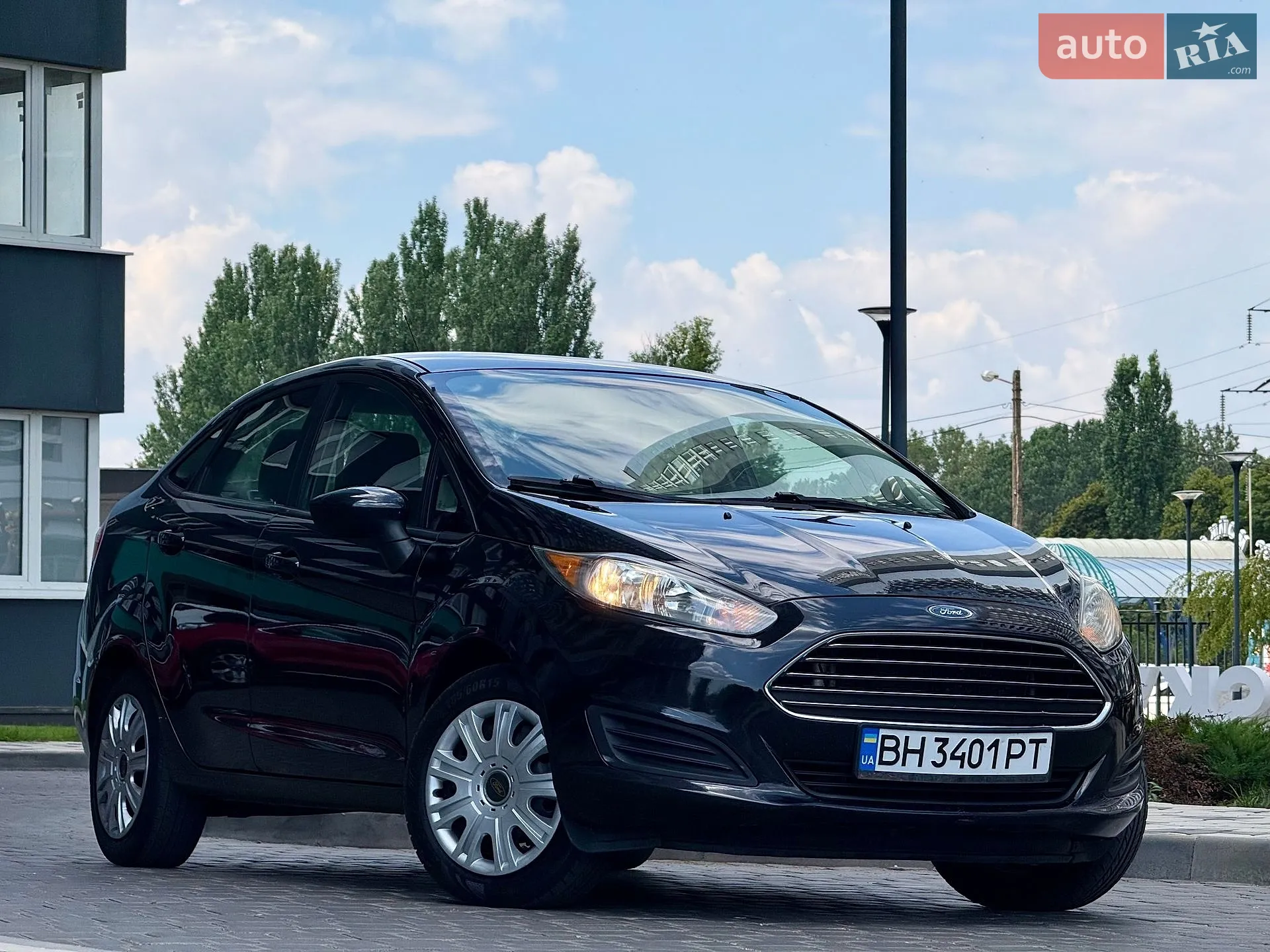 2015 Ford Fiesta - мініатюра 2