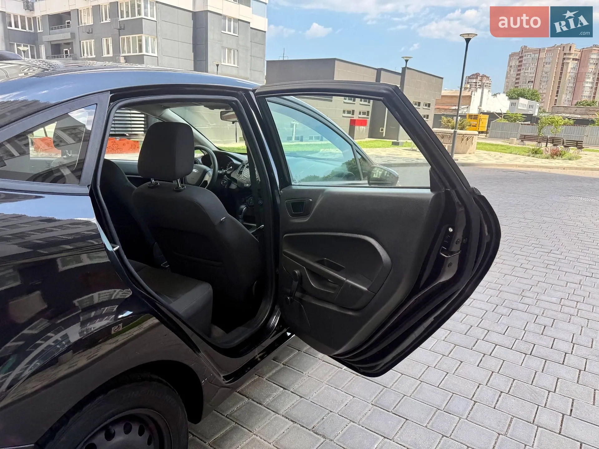 2015 Ford Fiesta - мініатюра 51