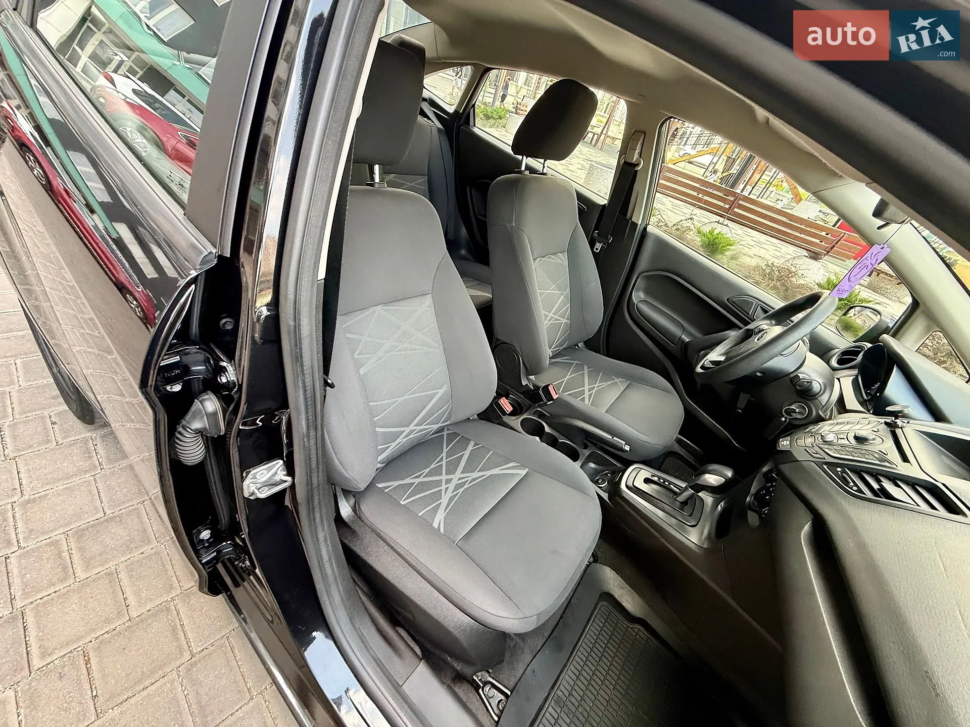 2015 Ford Fiesta - мініатюра 57