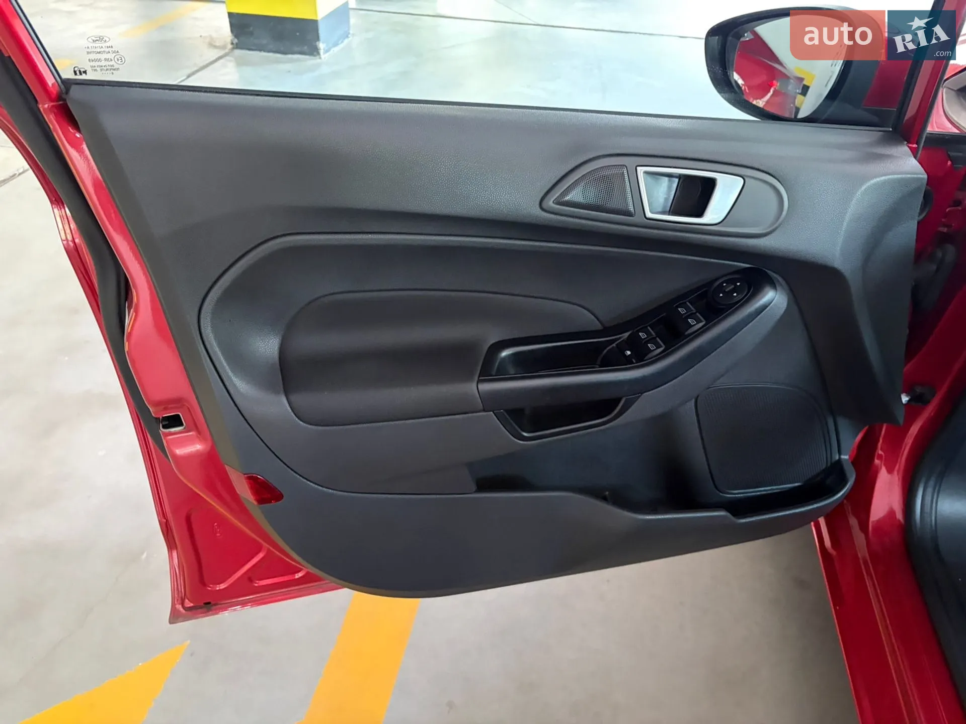 2016 Ford Fiesta - мініатюра 12