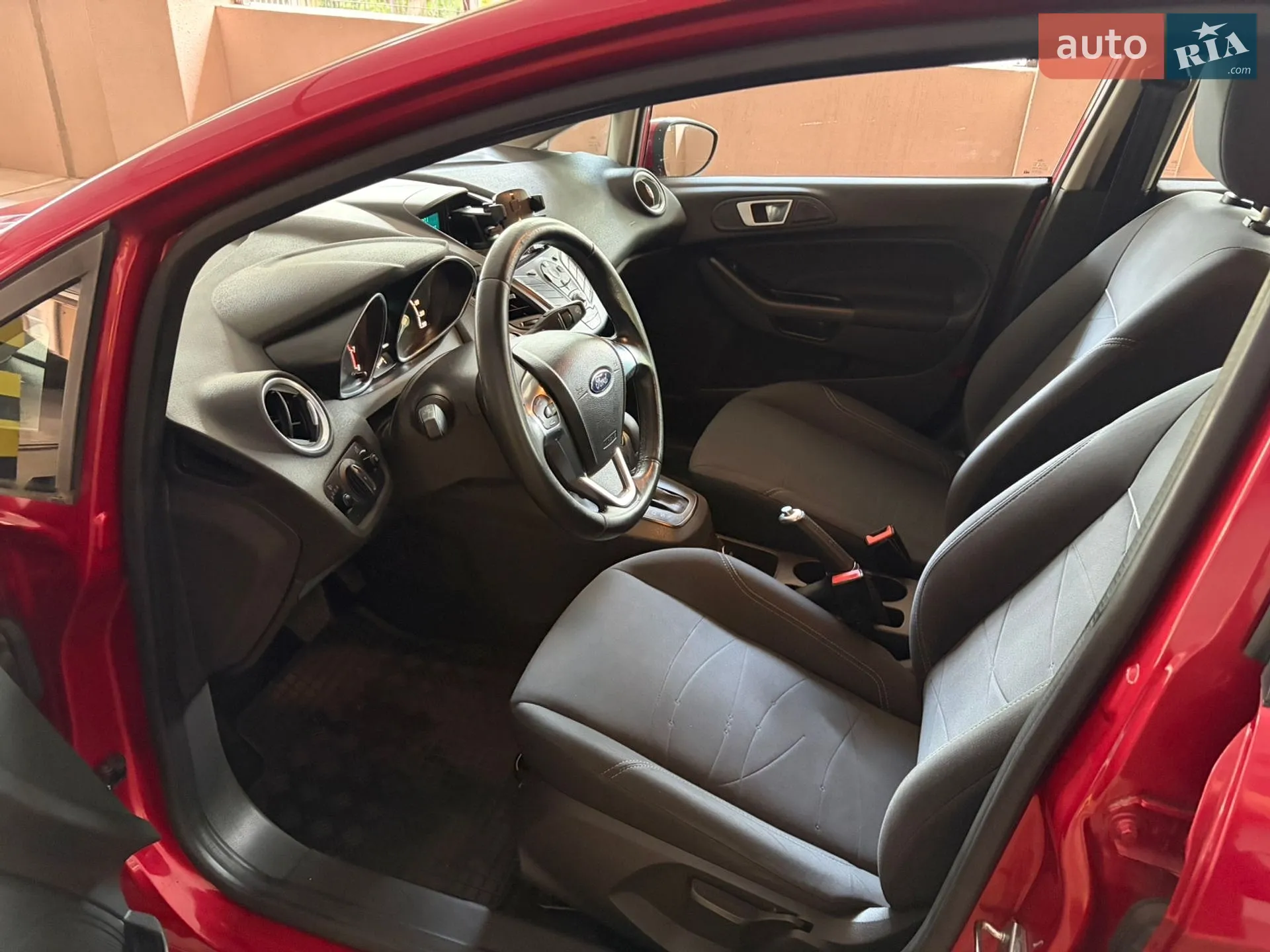 2016 Ford Fiesta - мініатюра 13