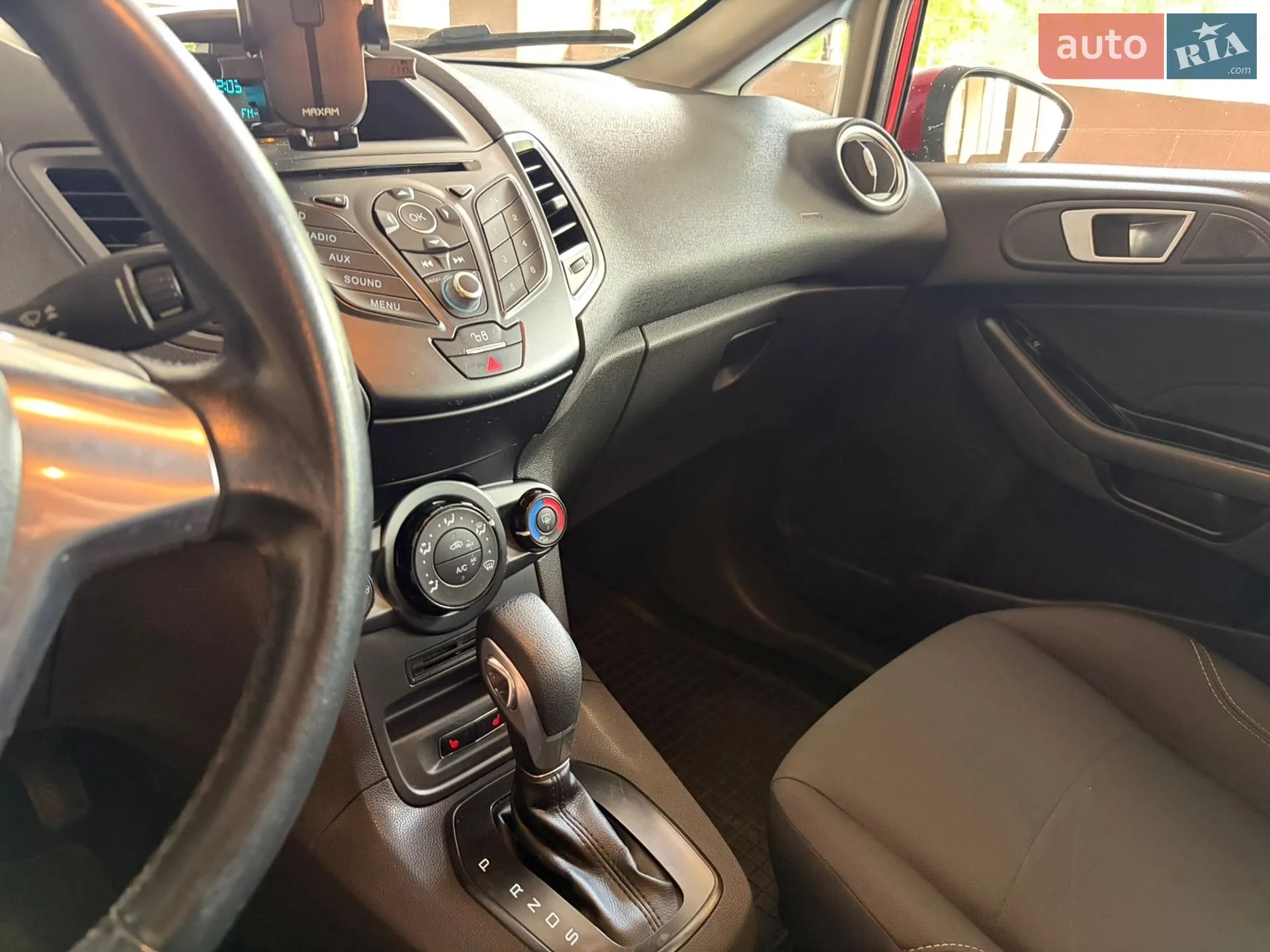 2016 Ford Fiesta - мініатюра 26