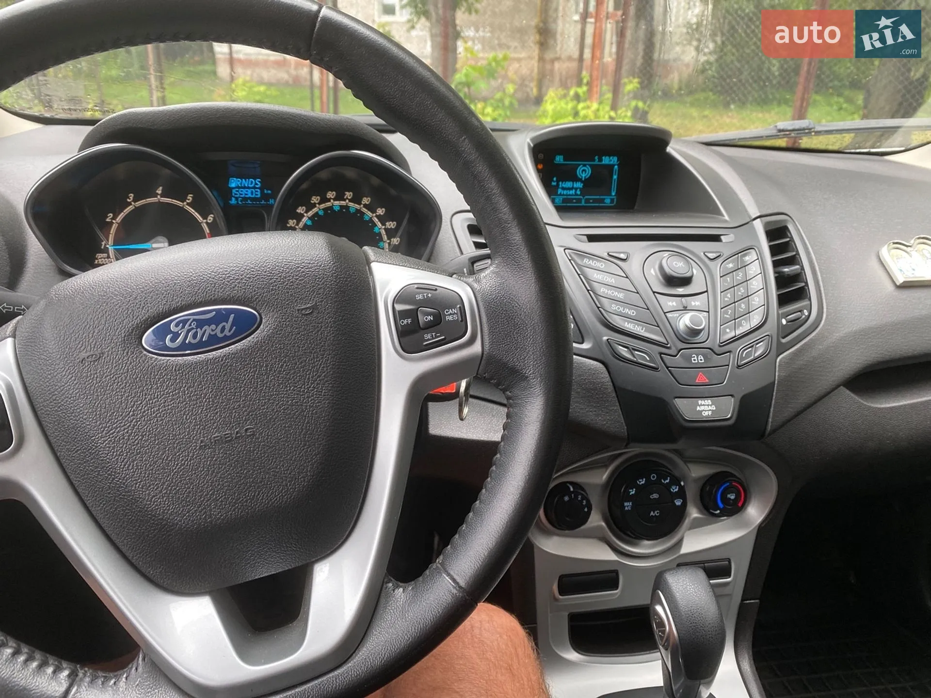 2013 Ford Fiesta - мініатюра 11