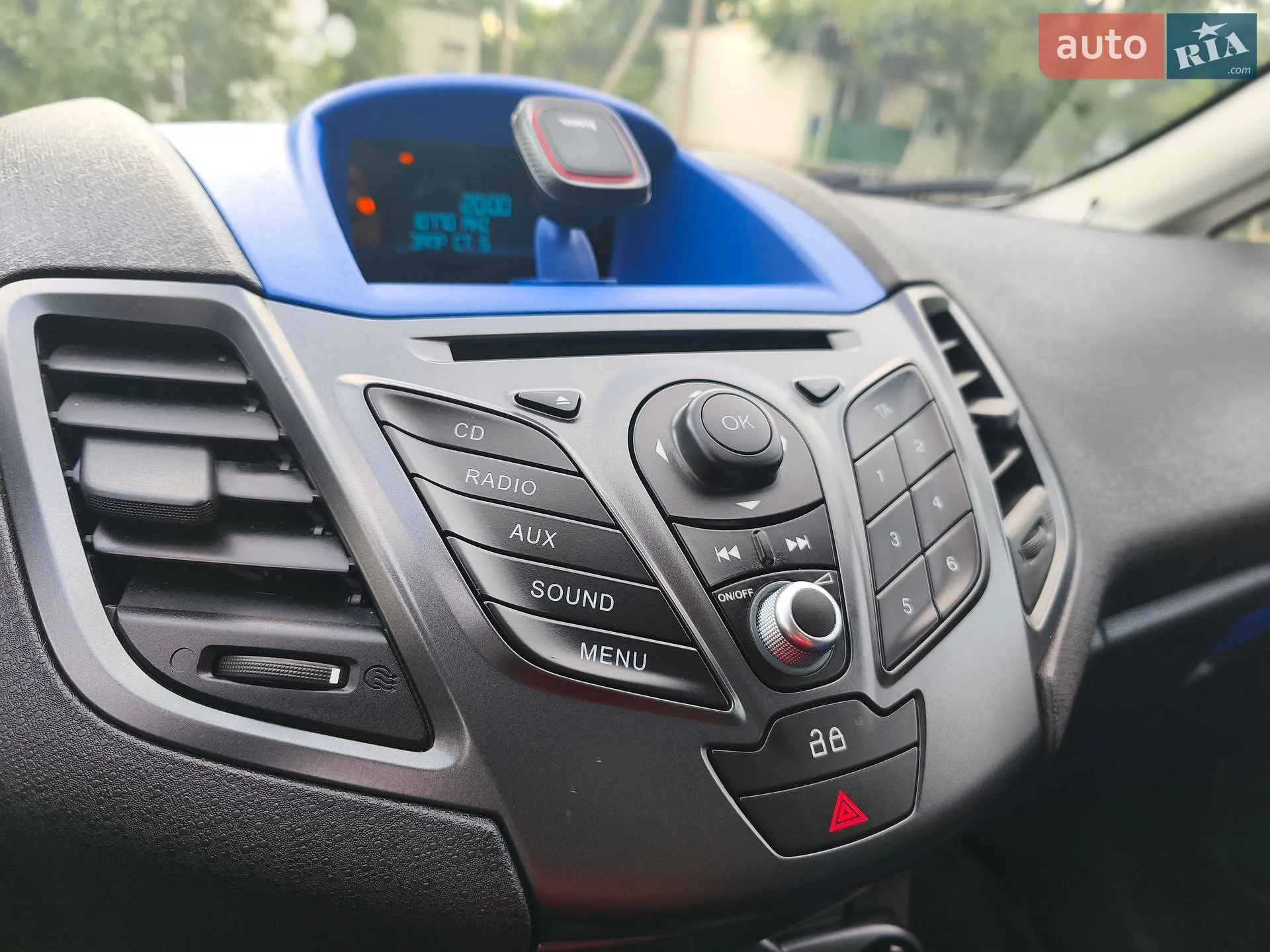 2013 Ford Fiesta - мініатюра 37
