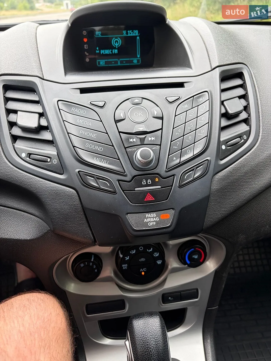 2015 Ford Fiesta - мініатюра 11