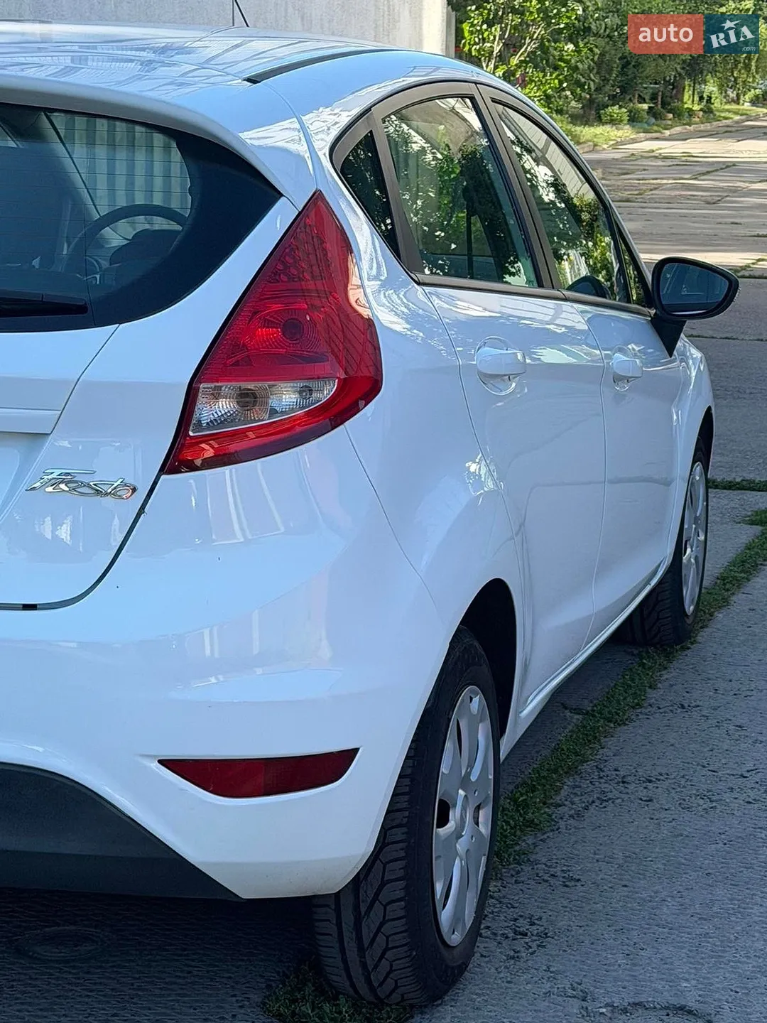 2010 Ford Fiesta - мініатюра 15