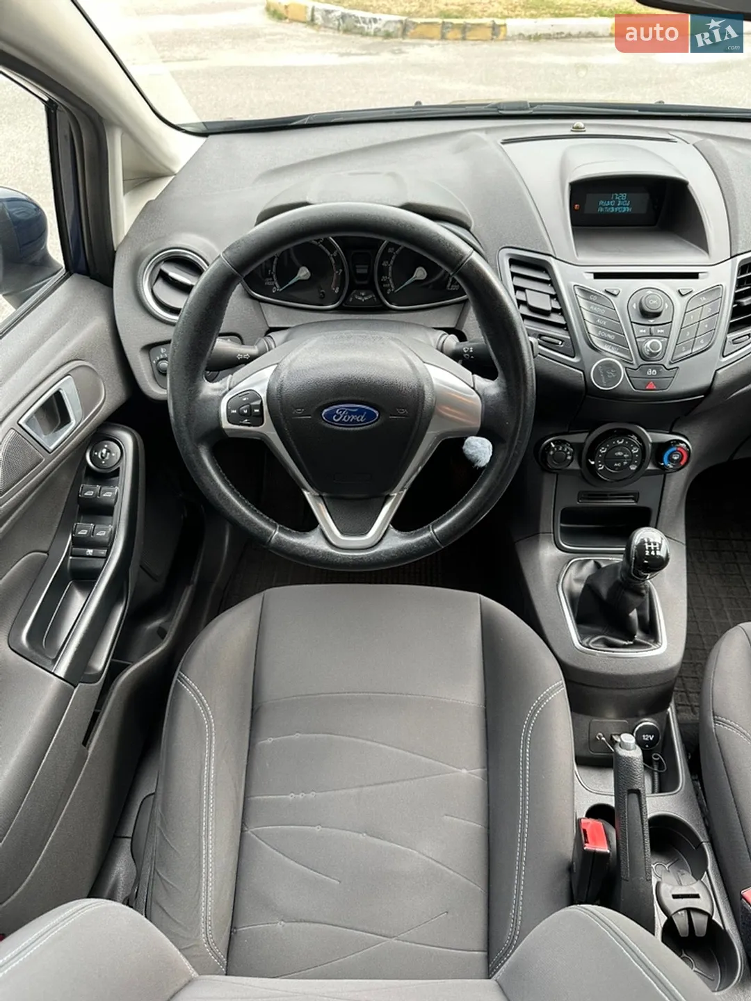 2013 Ford Fiesta - мініатюра 13