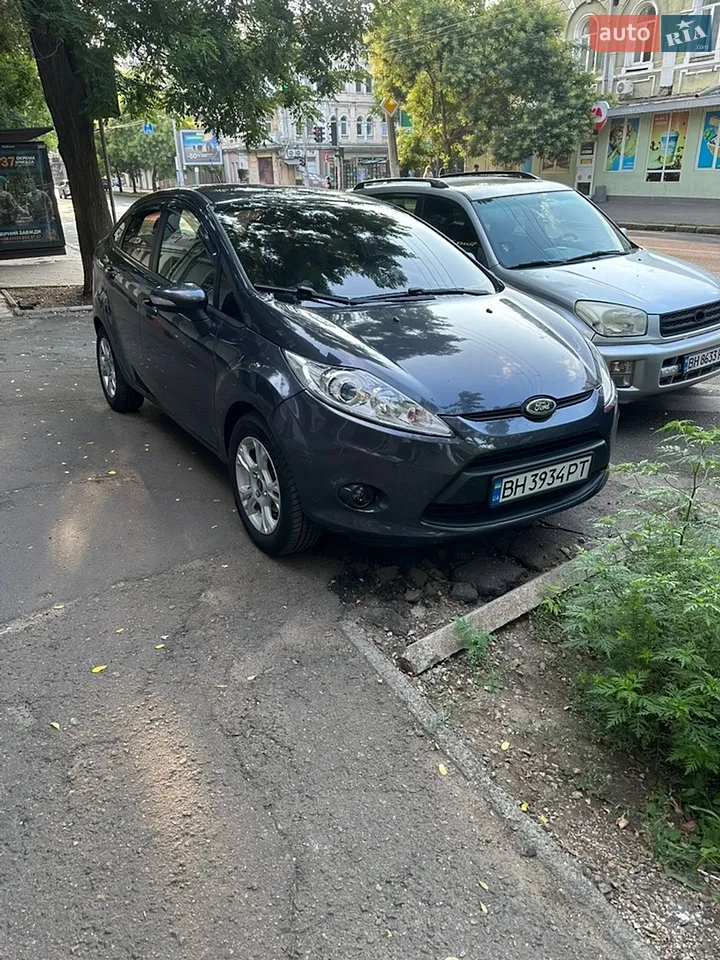 2012 Ford Fiesta - мініатюра 11