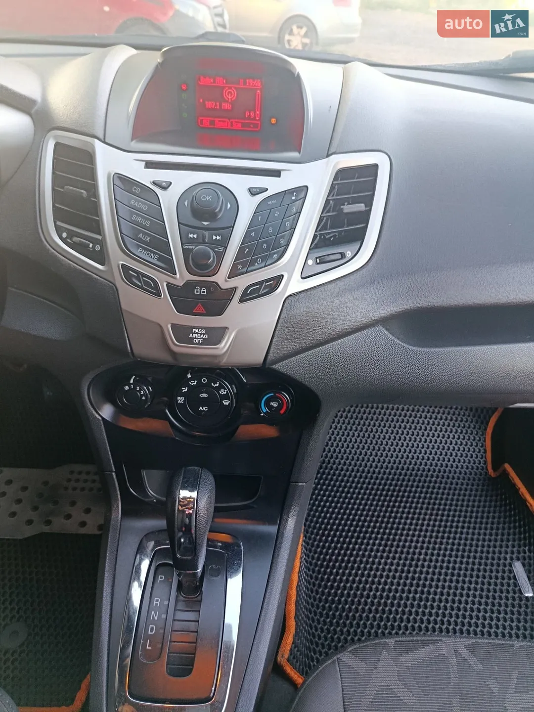 2012 Ford Fiesta - мініатюра 14