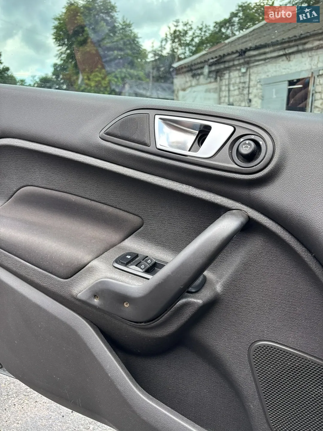 2013 Ford Fiesta - мініатюра 18