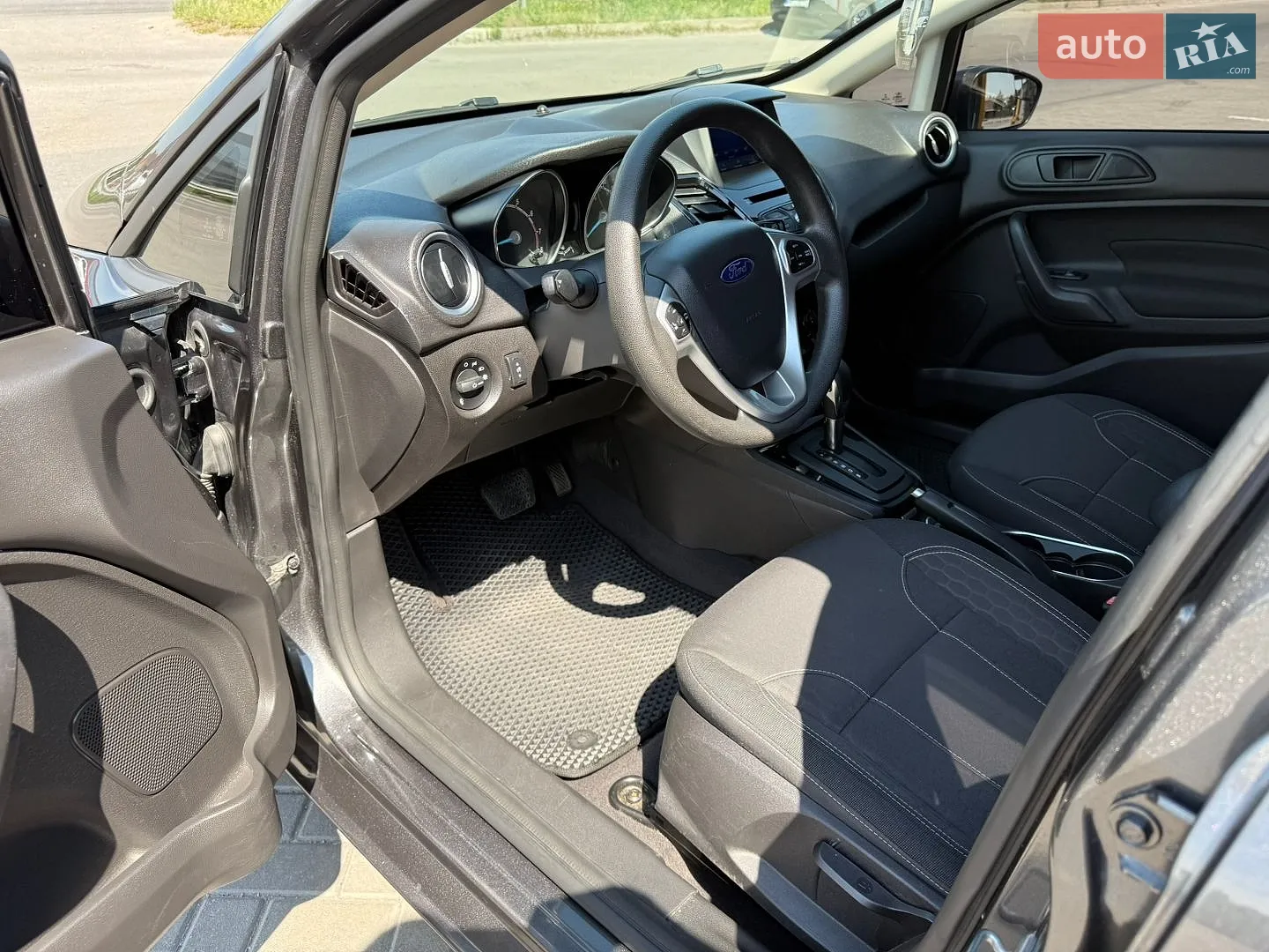 2017 Ford Fiesta - мініатюра 16