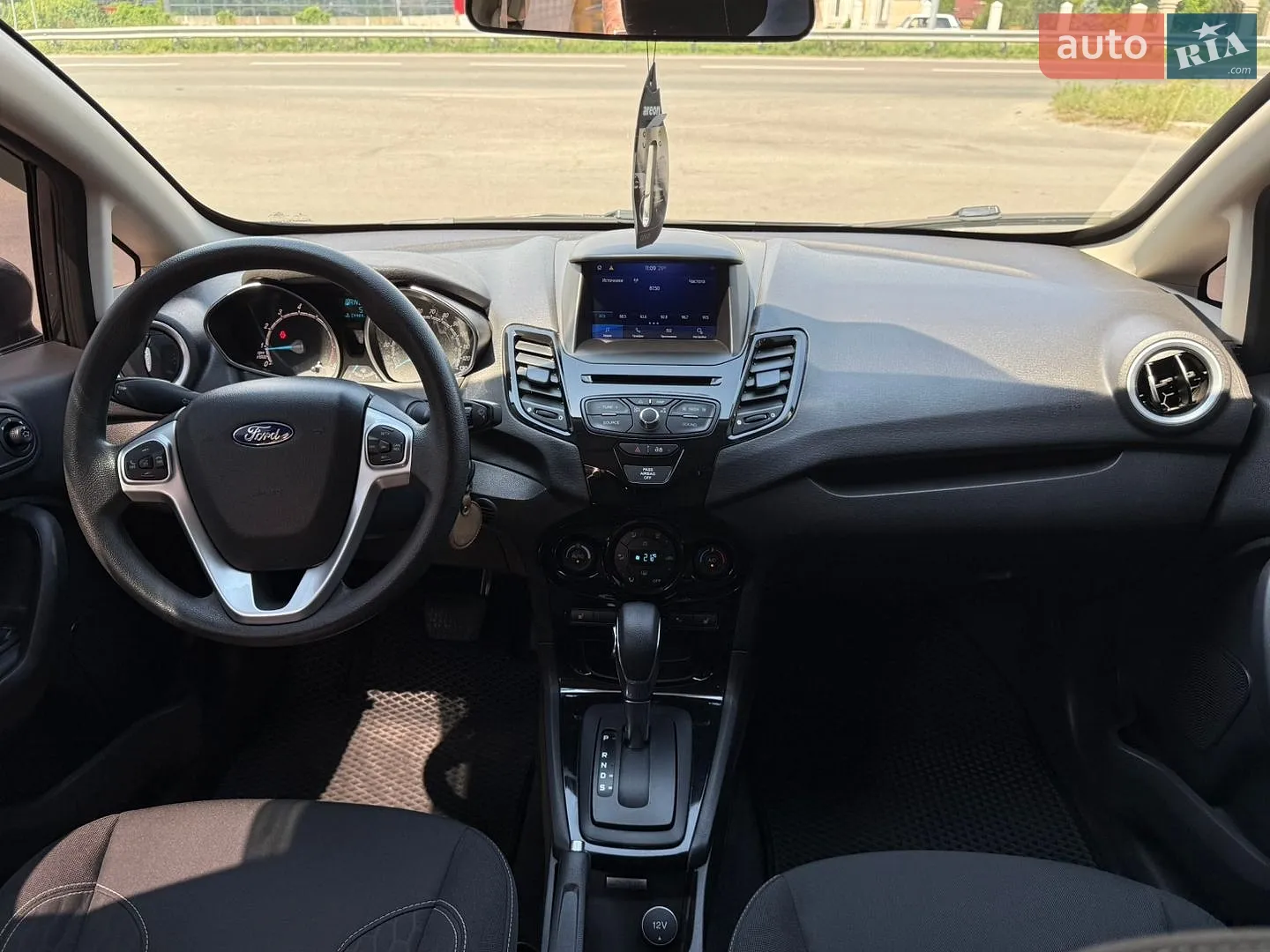2017 Ford Fiesta - мініатюра 18