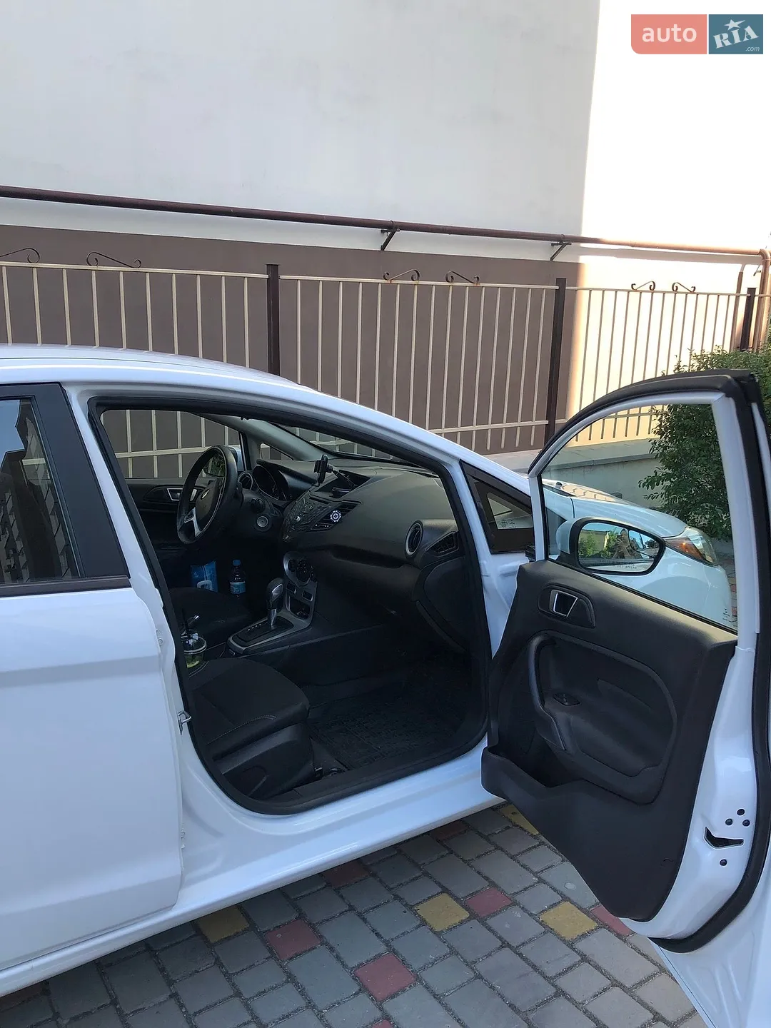2016 Ford Fiesta - мініатюра 8