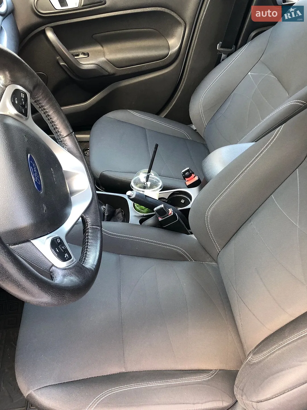 2016 Ford Fiesta - мініатюра 10