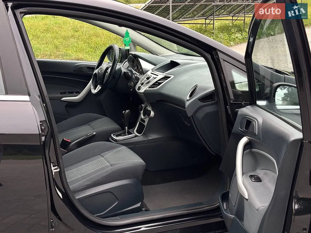 2010 Ford Fiesta - мініатюра 19