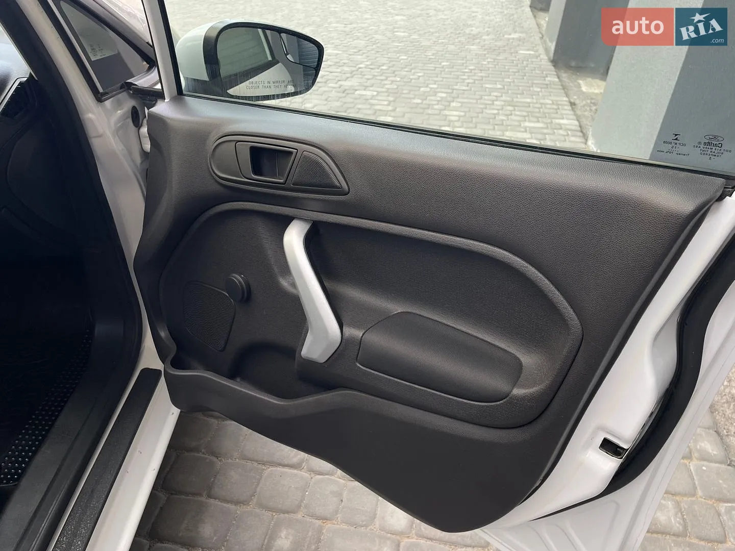 2015 Ford Fiesta - мініатюра 26