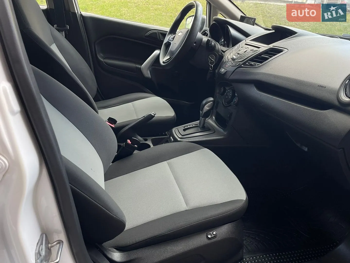 2015 Ford Fiesta - мініатюра 27