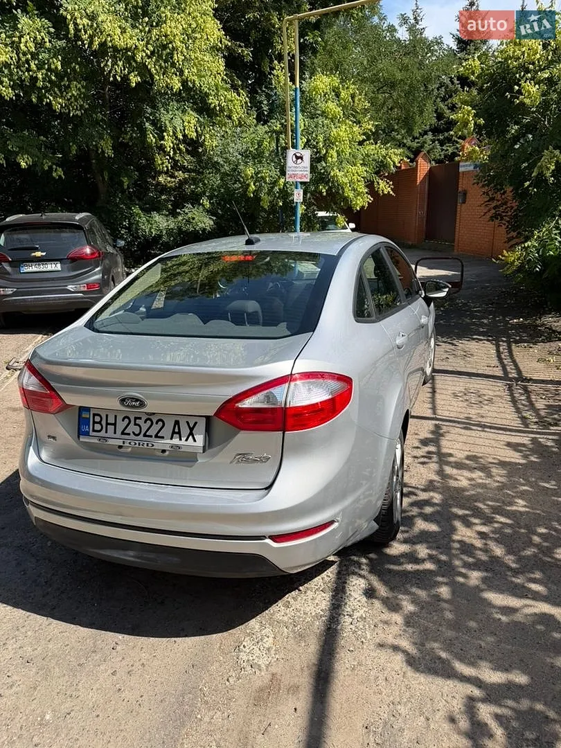2019 Ford Fiesta - мініатюра 4