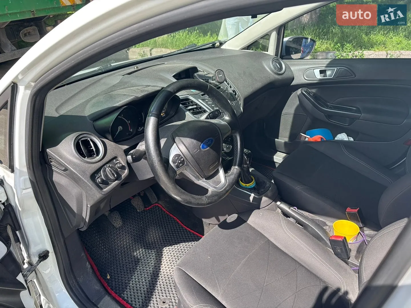 2013 Ford Fiesta - мініатюра 11