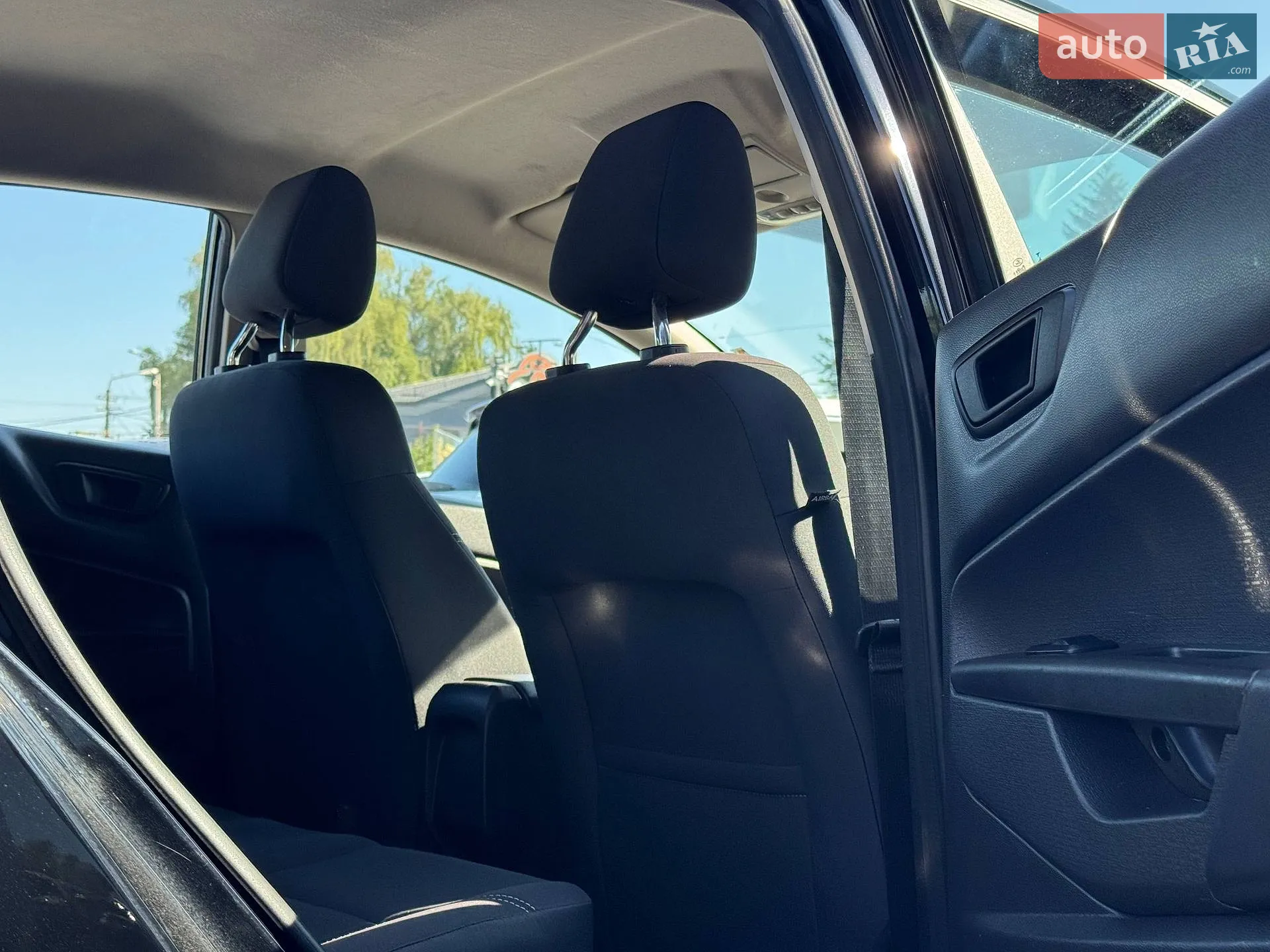 2018 Ford Fiesta - мініатюра 45