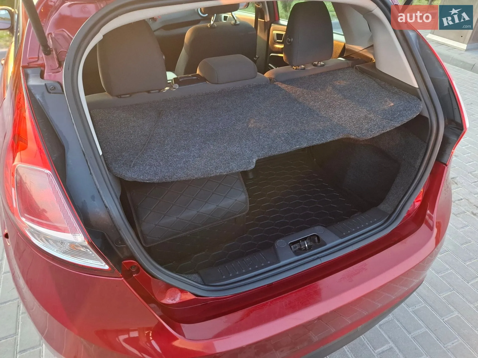 2015 Ford Fiesta - мініатюра 15