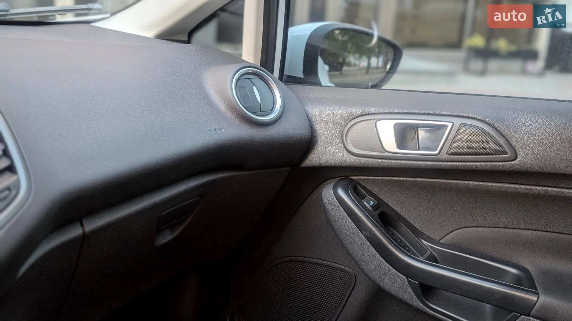 2014 Ford Fiesta - мініатюра 6