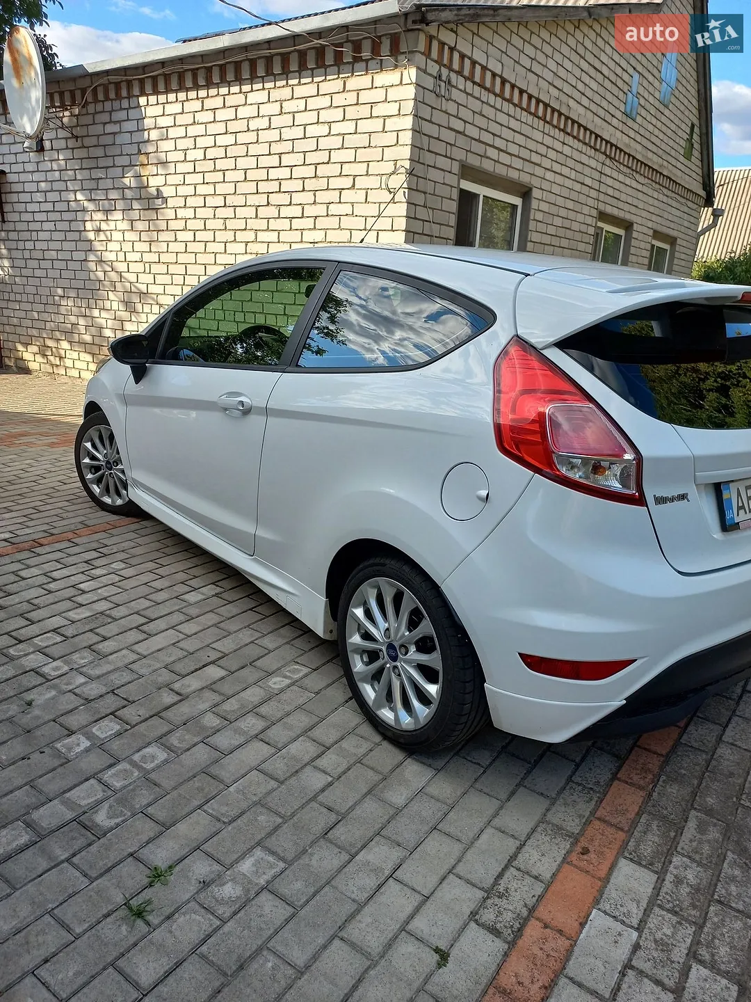 2013 Ford Fiesta - мініатюра 2