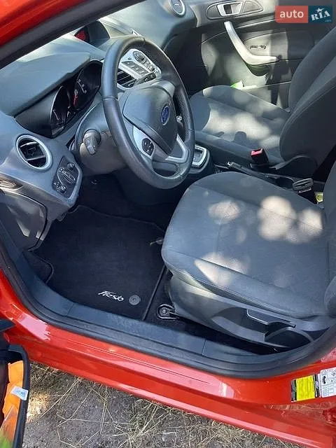 2012 Ford Fiesta - мініатюра 9