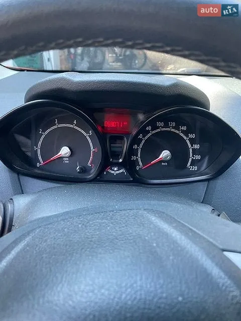 2012 Ford Fiesta - мініатюра 10