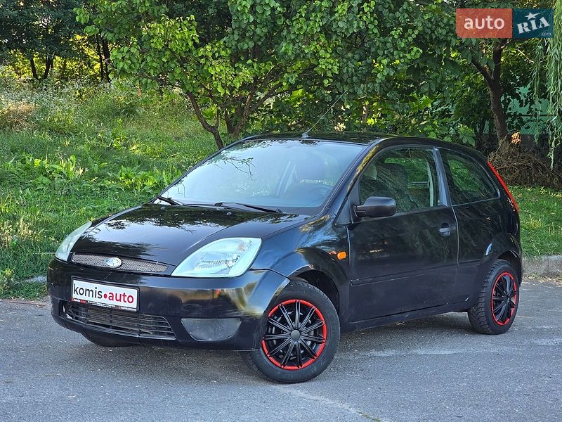 Хэтчбек Ford Fiesta 2004 в Хмельницком