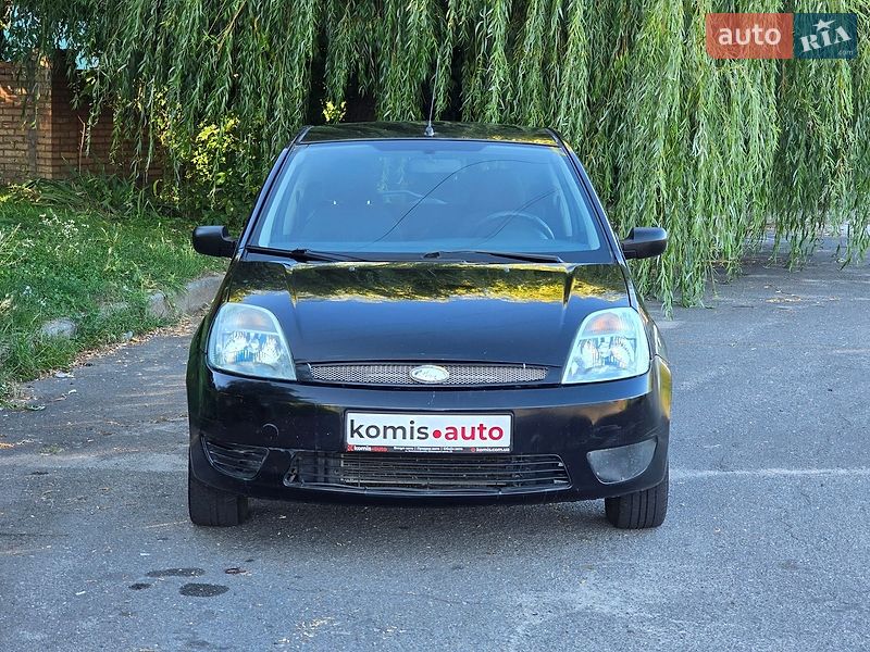 Хэтчбек Ford Fiesta 2004 в Хмельницком