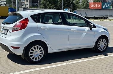 Хэтчбек Ford Fiesta 2013 в Сумах