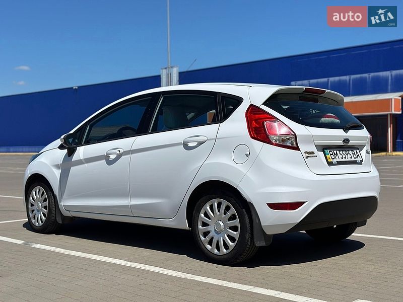 Хэтчбек Ford Fiesta 2013 в Сумах