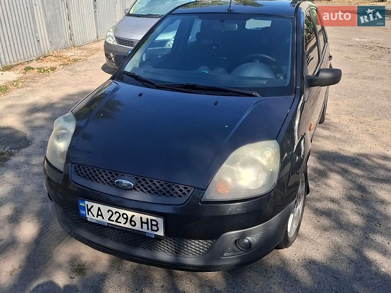 Хэтчбек Ford Fiesta 2008 в Киеве