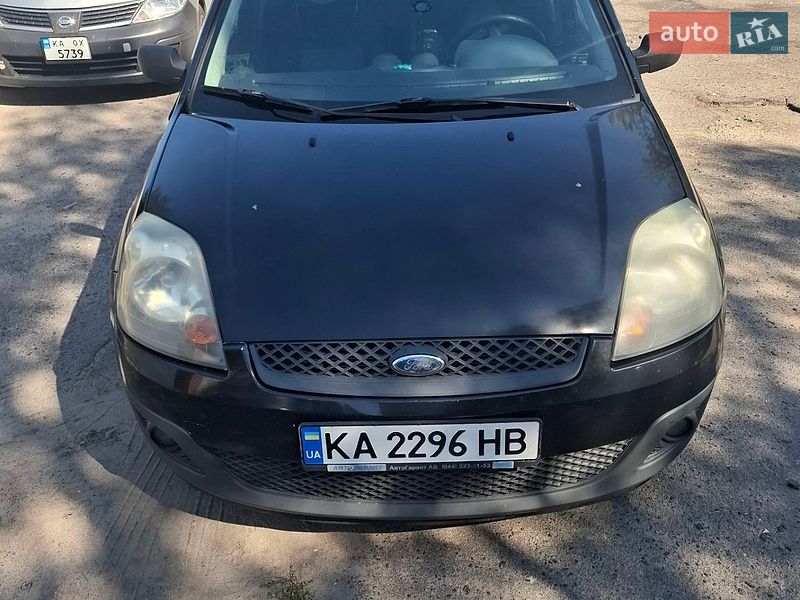 Хэтчбек Ford Fiesta 2008 в Киеве
