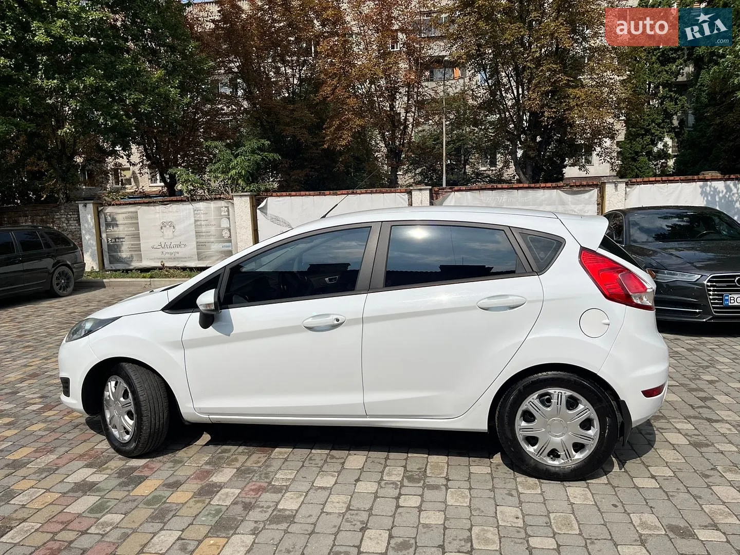2017 Ford Fiesta - мініатюра 8