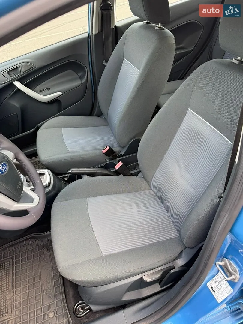 2011 Ford Fiesta - мініатюра 17