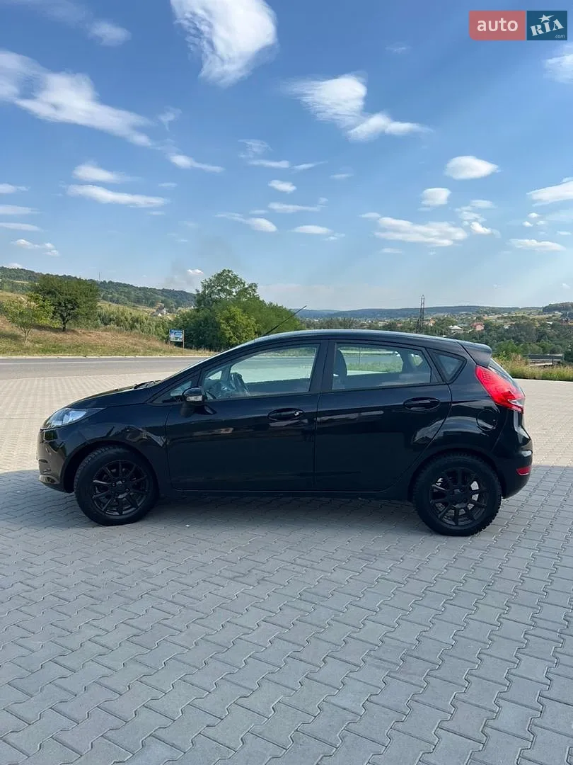 2011 Ford Fiesta - мініатюра 10