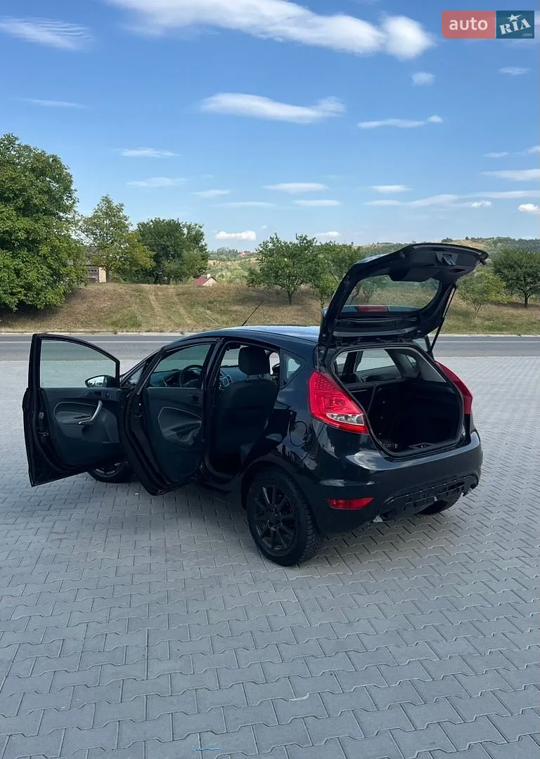 2011 Ford Fiesta - мініатюра 11