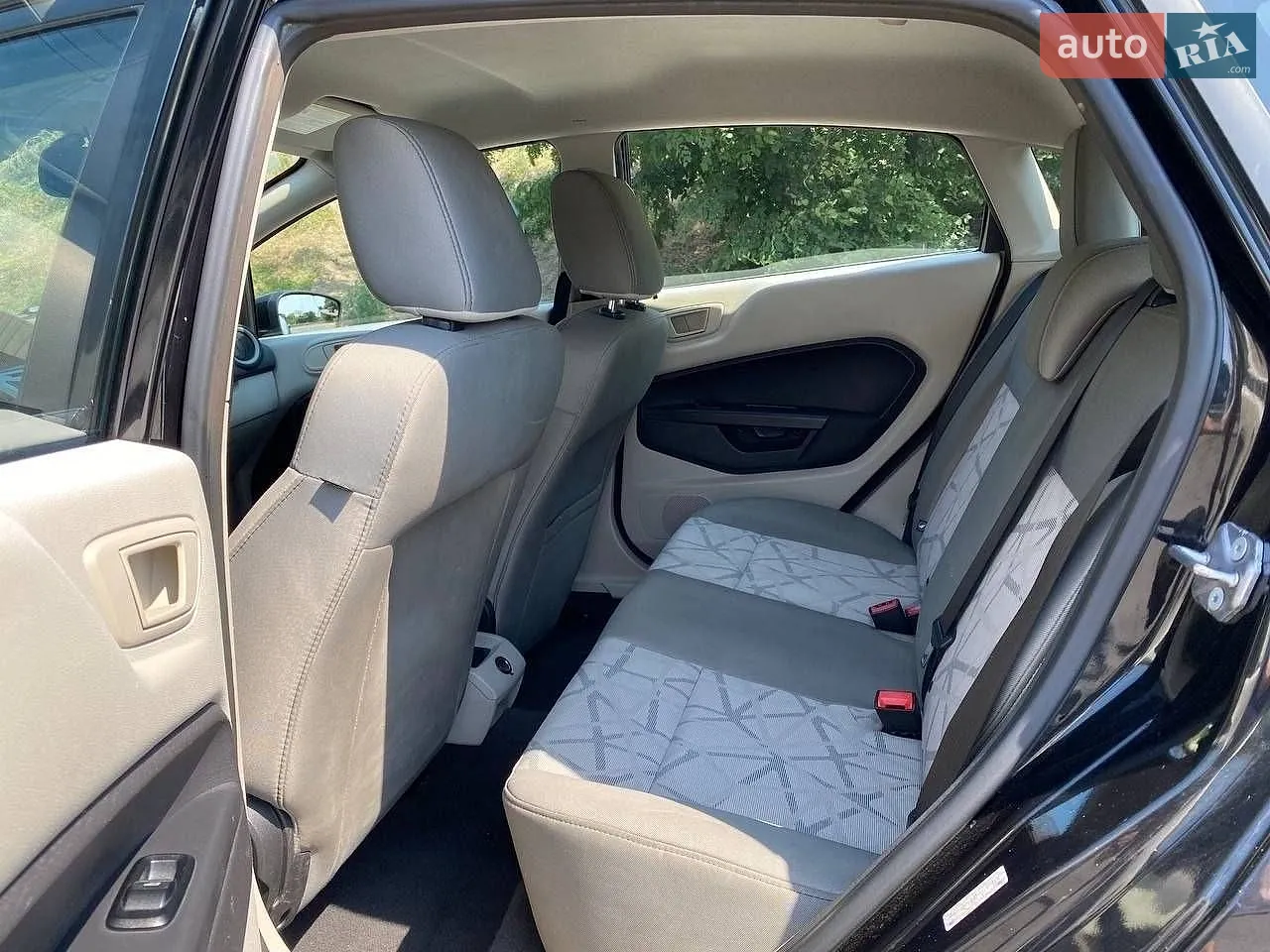 2012 Ford Fiesta - мініатюра 7