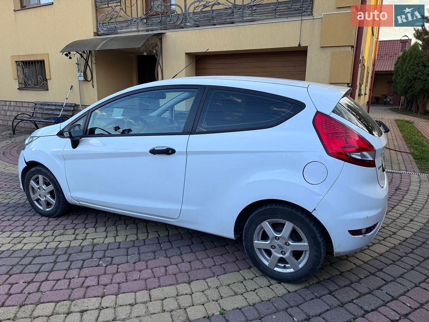 2011 Ford Fiesta - мініатюра 8
