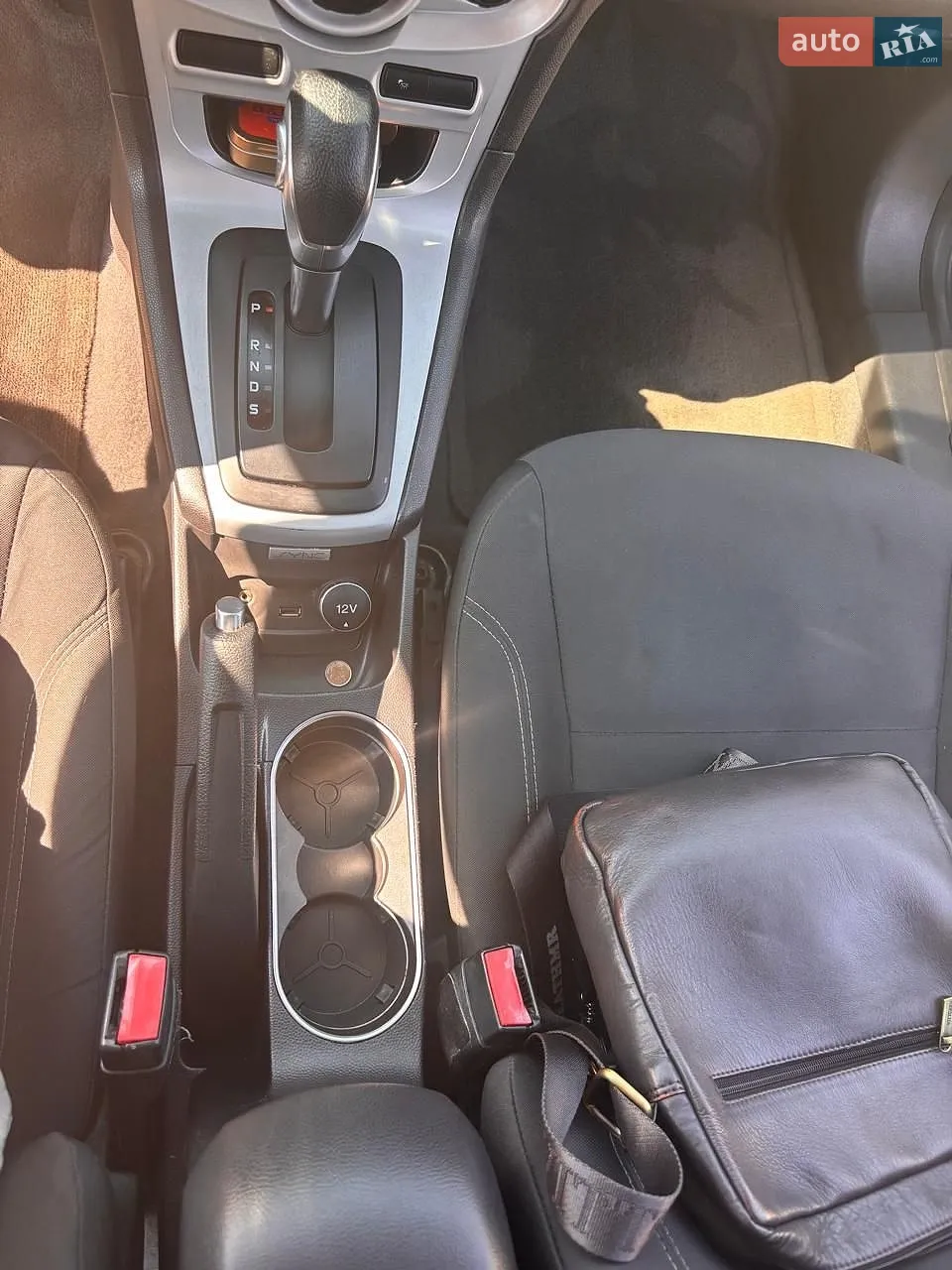 2015 Ford Fiesta - мініатюра 25