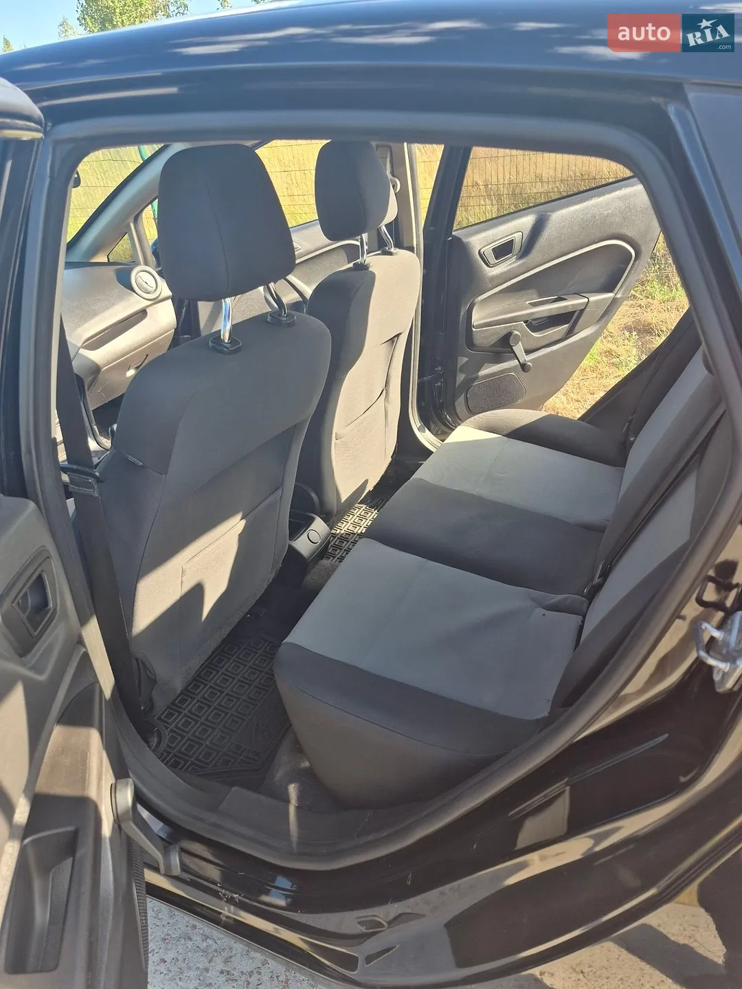 2017 Ford Fiesta - мініатюра 5